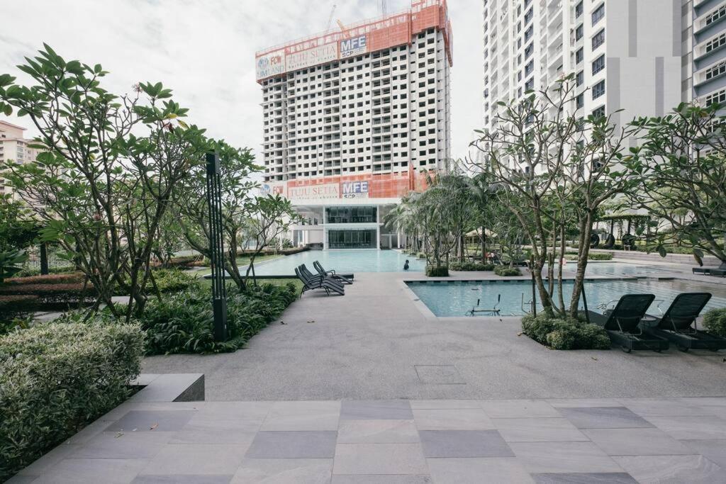 Pangsapuri Savio Riana Dutamas Near Mitec *